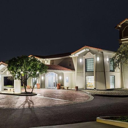 La Quinta Inn By Wyndham San Antonio Lackland מראה חיצוני תמונה