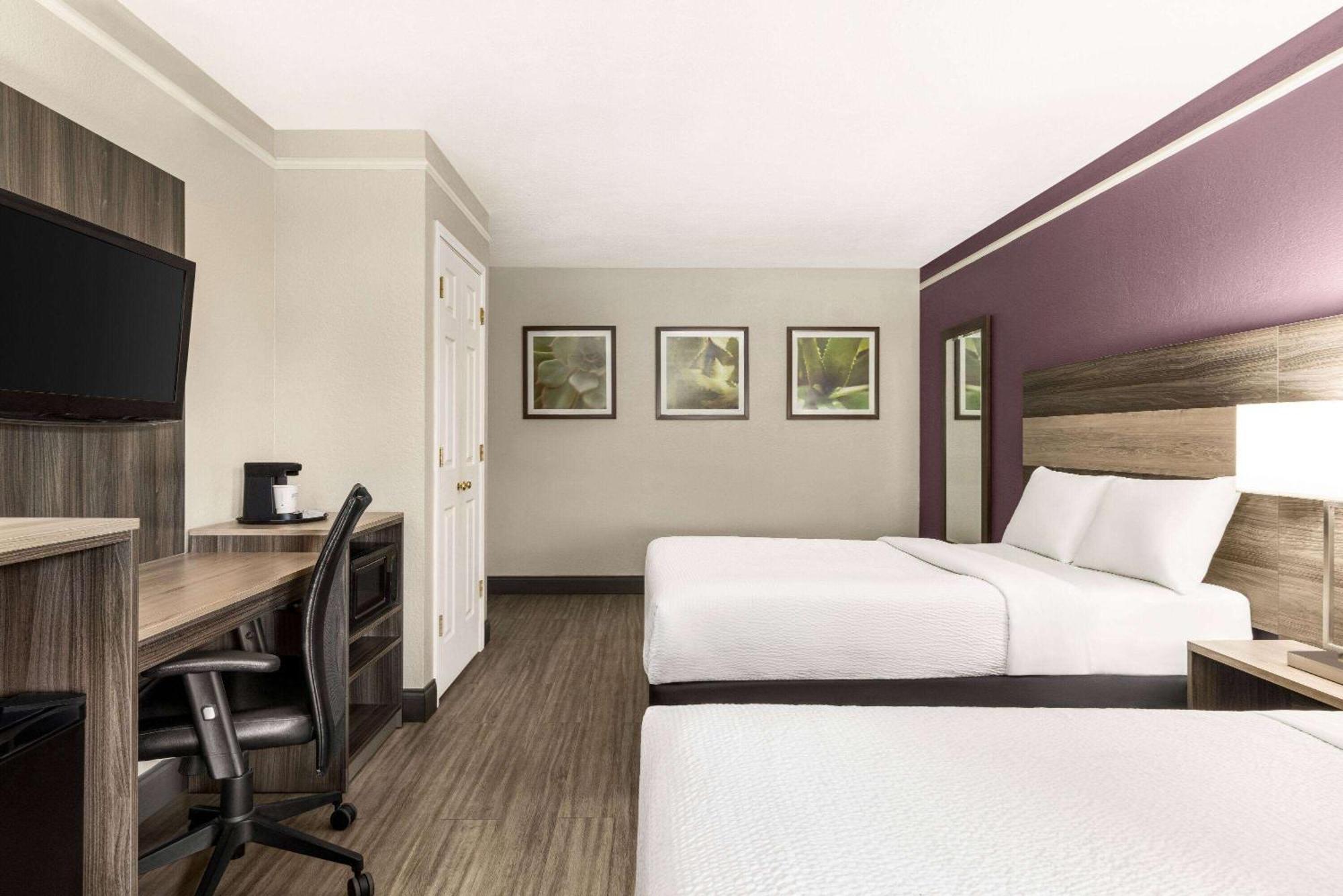 La Quinta Inn By Wyndham San Antonio Lackland מראה חיצוני תמונה