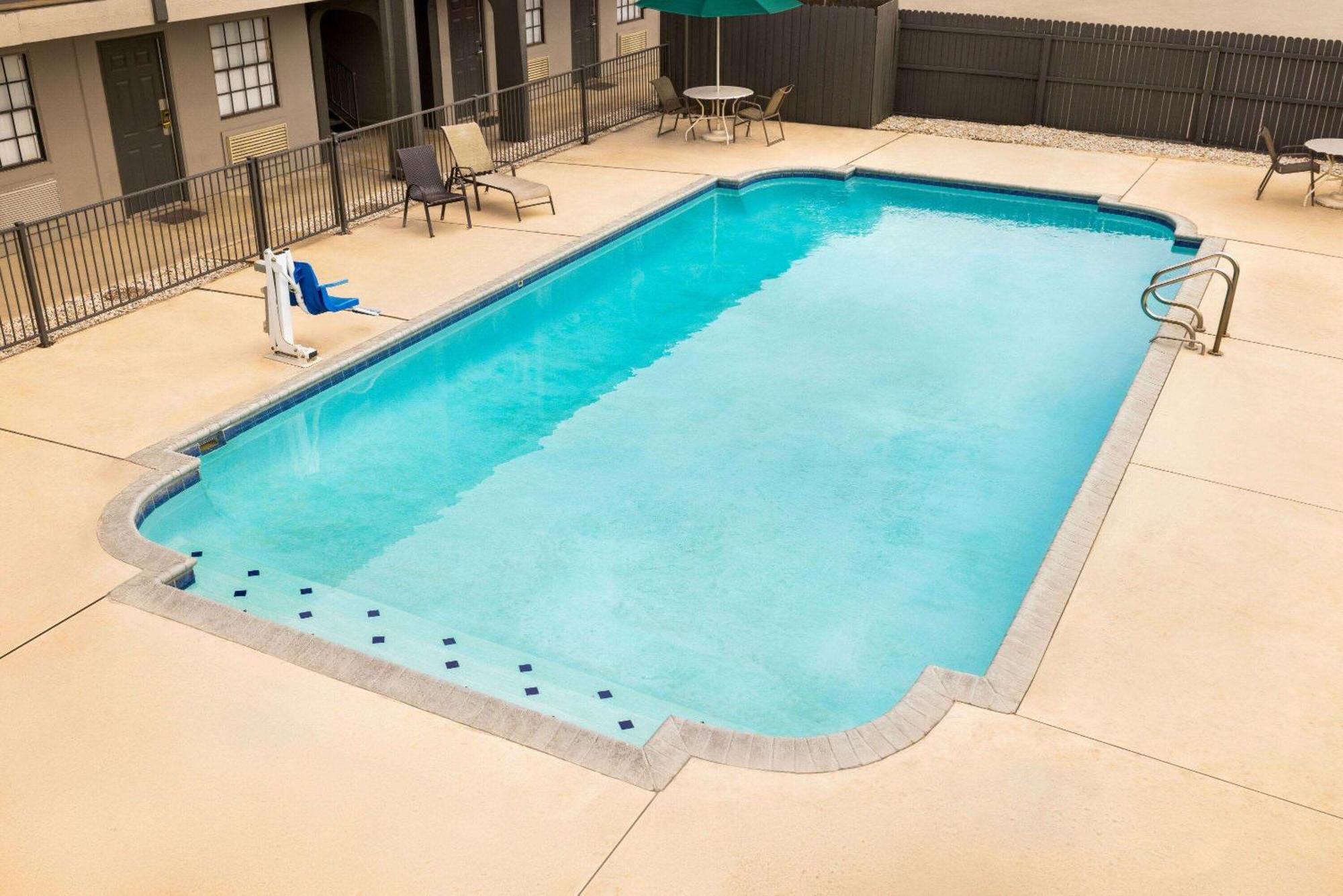 La Quinta Inn By Wyndham San Antonio Lackland מראה חיצוני תמונה