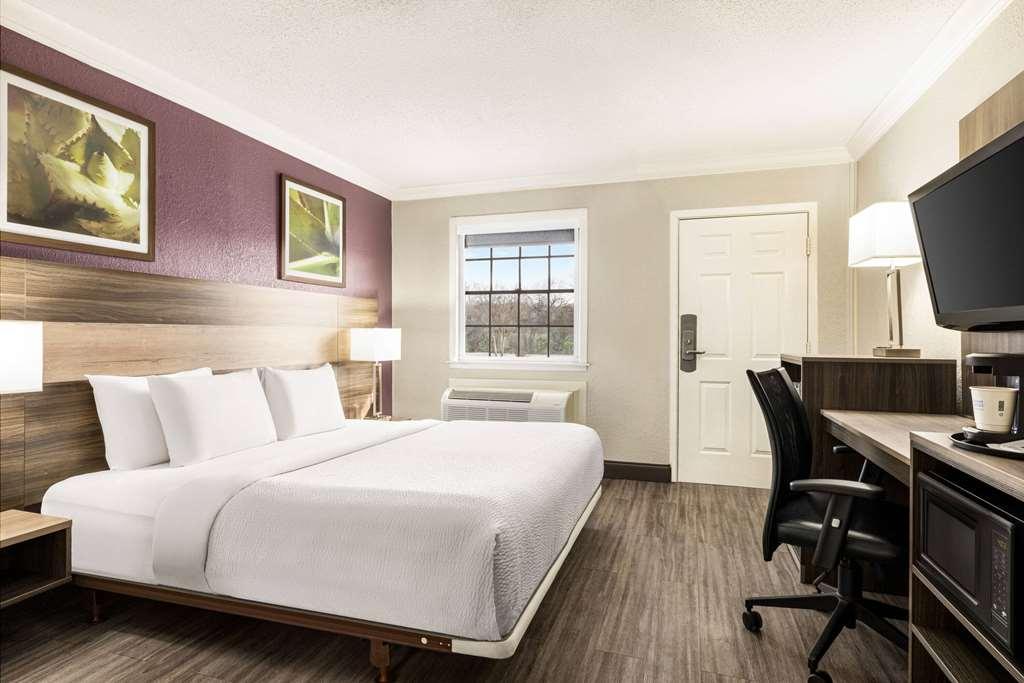 La Quinta Inn By Wyndham San Antonio Lackland חדר תמונה